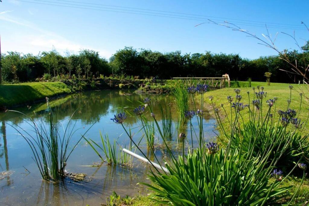Brackenborough Lakes Resort Louth  Exteriör bild