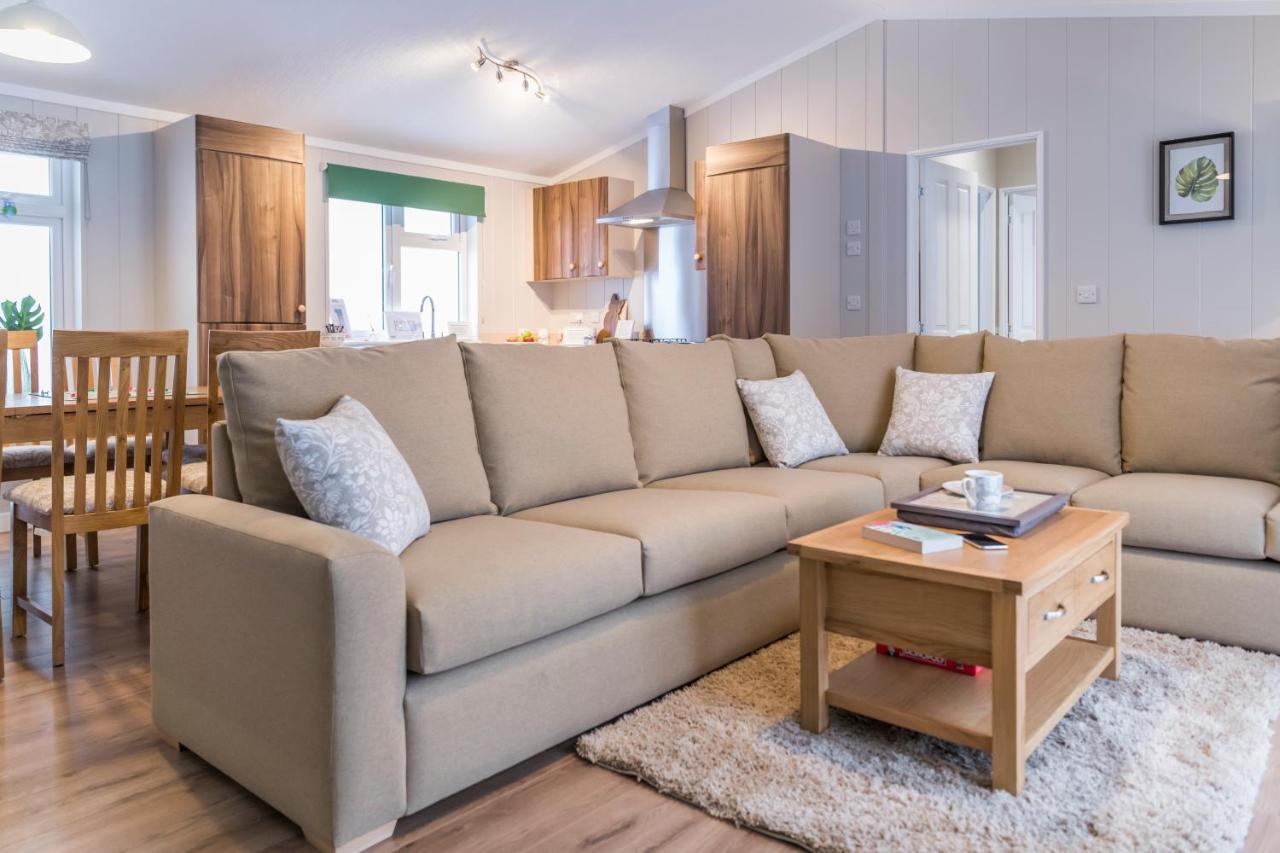 Brackenborough Lakes Resort Louth  Exteriör bild
