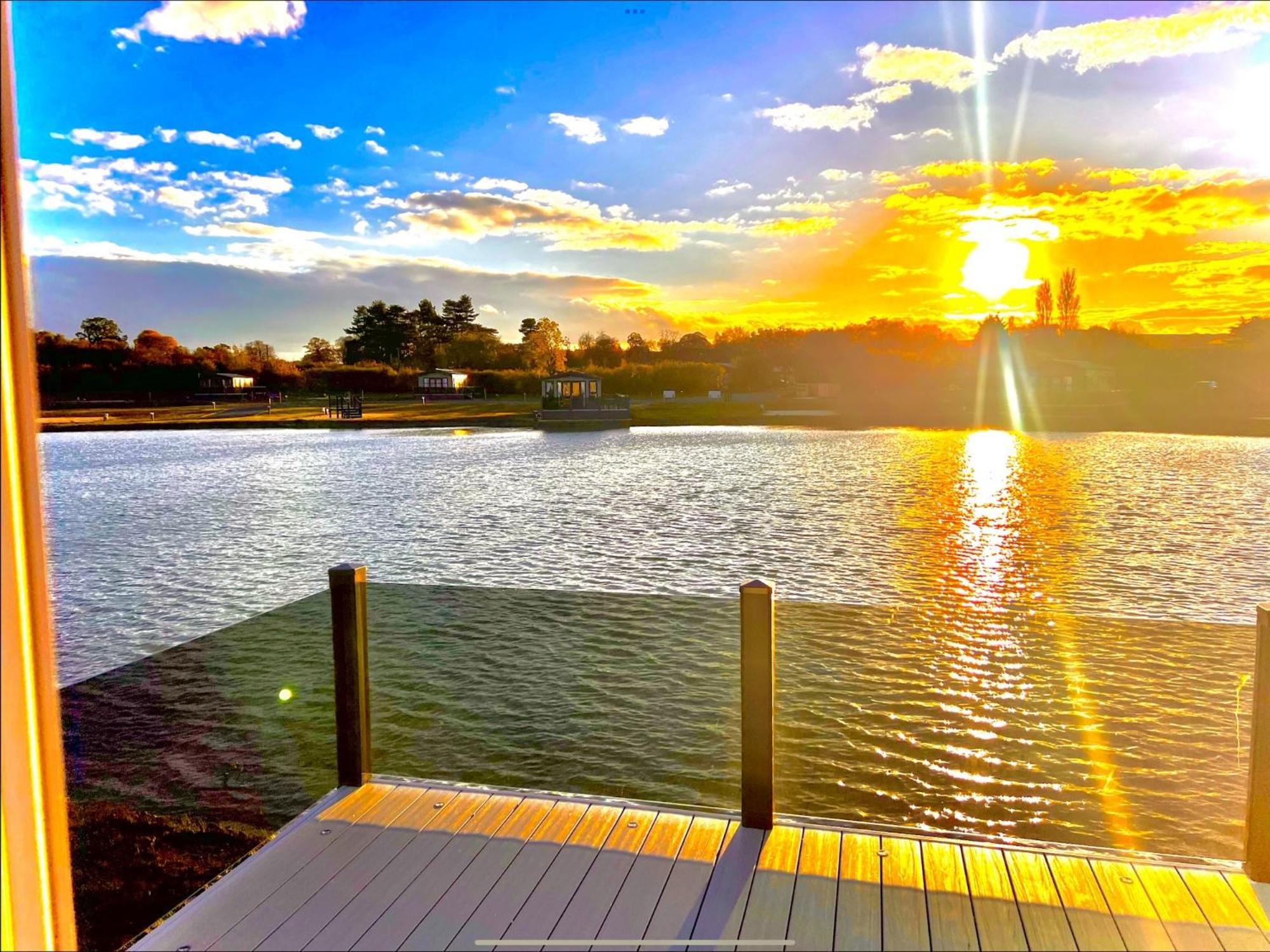 Brackenborough Lakes Resort Louth  Exteriör bild