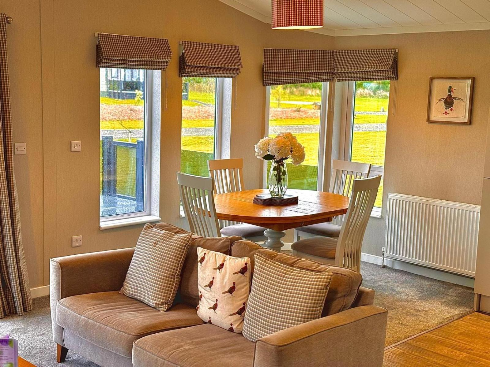 Brackenborough Lakes Resort Louth  Exteriör bild