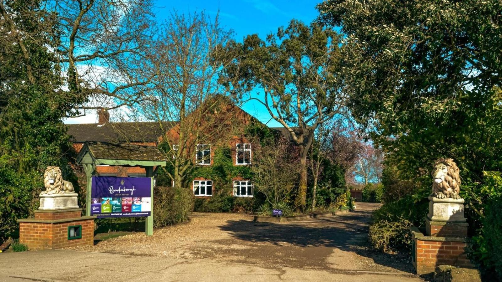 Brackenborough Lakes Resort Louth  Exteriör bild