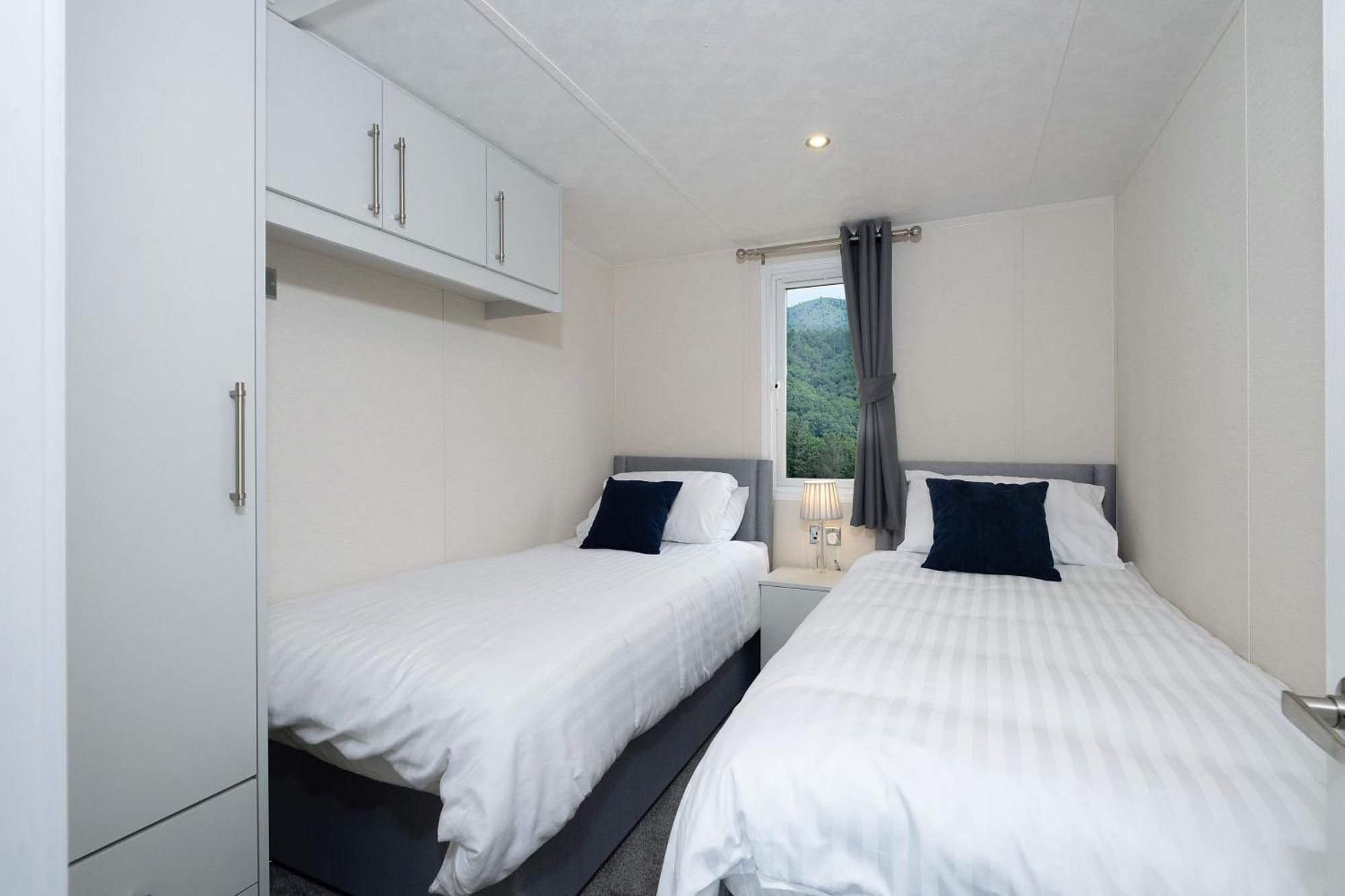 Brackenborough Lakes Resort Louth  Exteriör bild